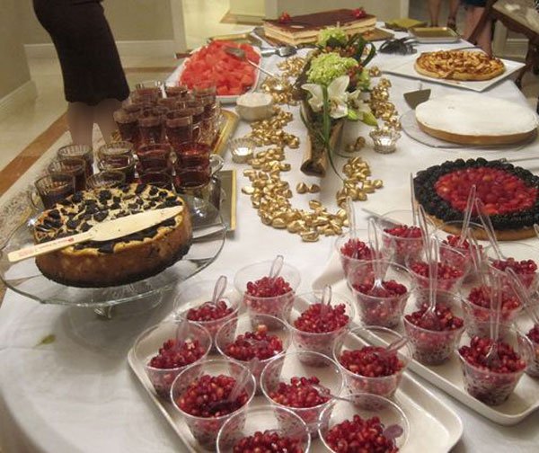  60 تزیین سفره شب یلدا لاکچری عروس