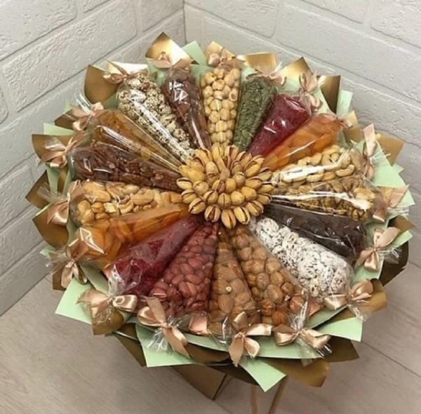  سفره شب یلدا ساده و شیک برای عروس