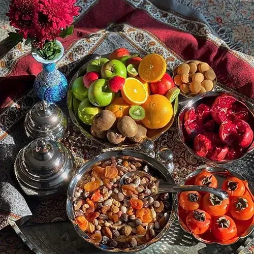  200 عکس سفره شب یلدا باکلاس