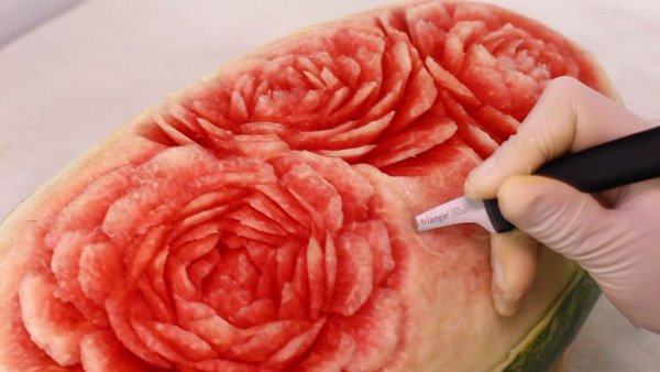  تزیین هندوانه شب یلدا برای عروس