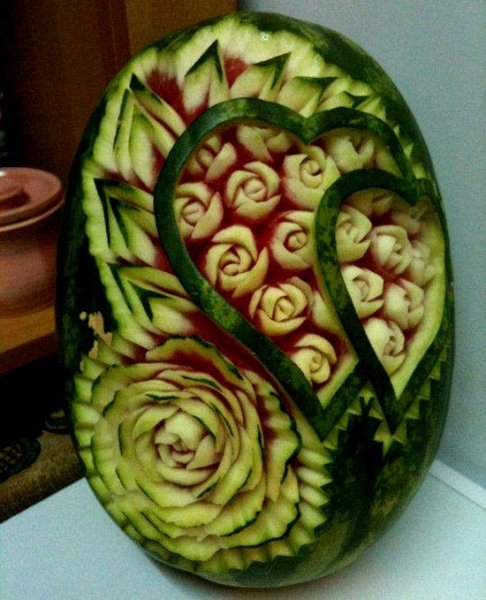  تزیین هندوانه شب یلدا برای عروس