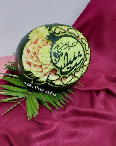  تزیین هندوانه شب یلدا برای عروس