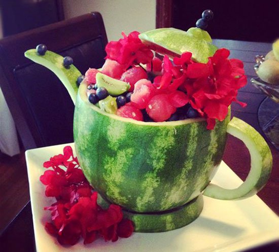  تزیین هندوانه شب یلدا برای عروس