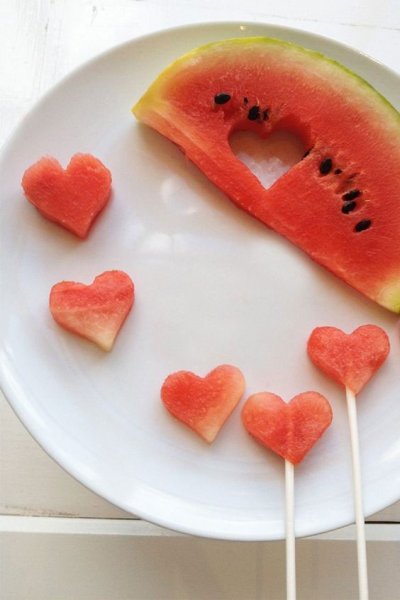  تزیین هندوانه شب یلدا برای عروس