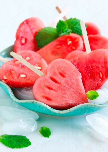  تزیین هندوانه شب یلدا برای عروس