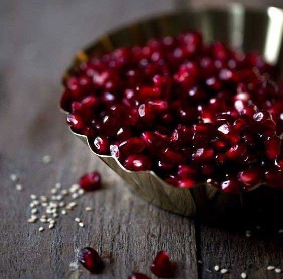  180 عکس زیبا برای شب یلدا