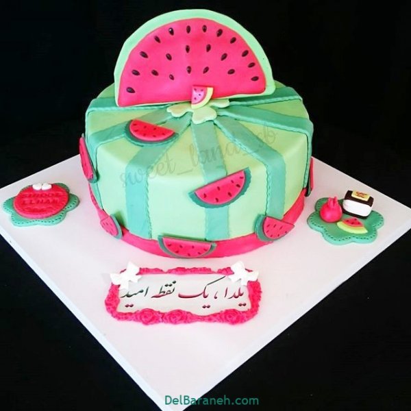  100 عکس کیک شب یلدا یک کیلویی