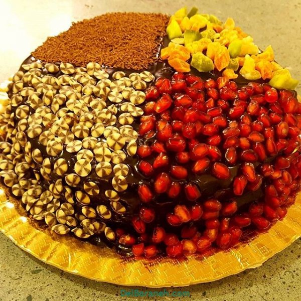  100 عکس کیک شب یلدا یک کیلویی