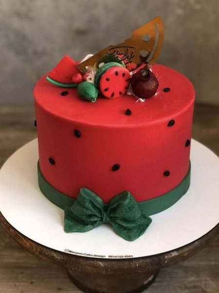  90 عکس کیک شب یلدا لاکچری