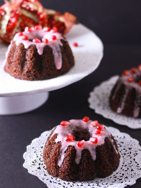  90 عکس کیک شب یلدا لاکچری