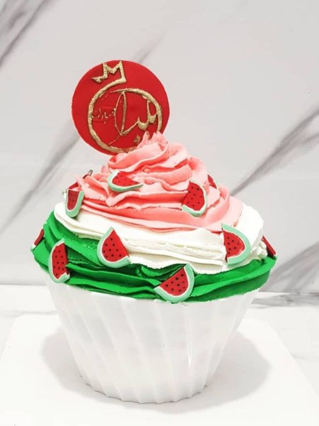  90 عکس کیک شب یلدا لاکچری