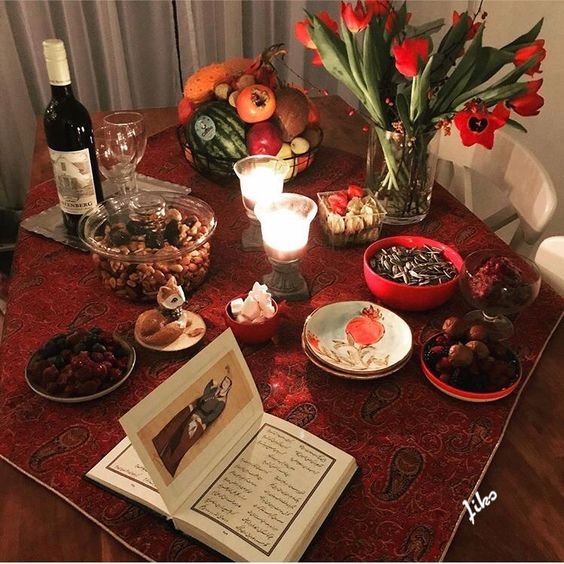  200 عکس شب یلدا تو خونه