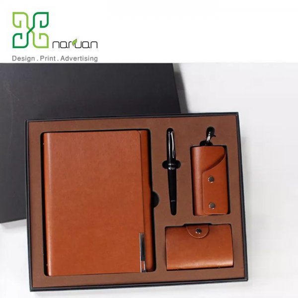  200 عکس شب یلدا تو خونه