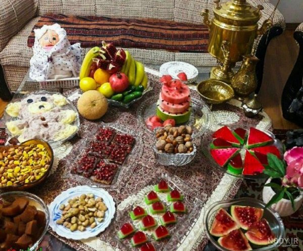 تزیین میوه شب یلدا در سینی