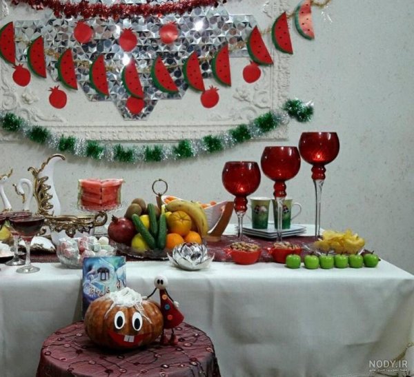 تزیین میوه شب یلدا در سینی