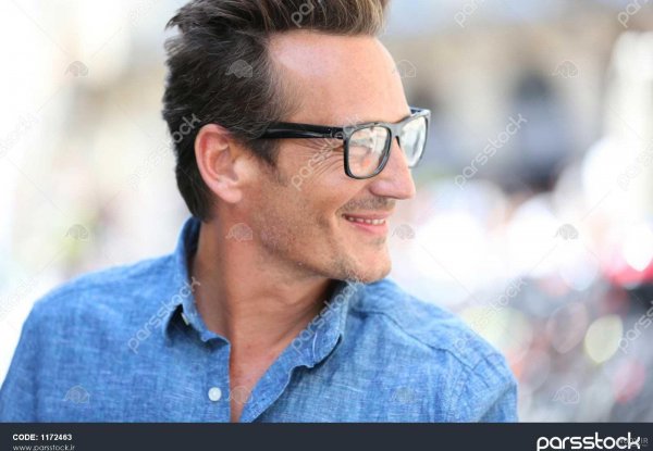 عکس مرد سن بالا خوش تیپ ایرانی