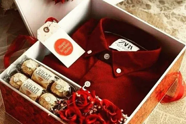 کادو ولنتاین برای پسر ساده و شیک