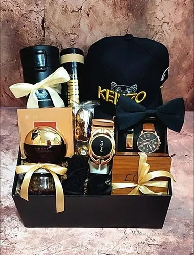 کادو ولنتاین برای پسر ساده و شیک