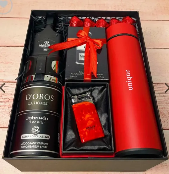 کادو ولنتاین برای پسر ساده و شیک