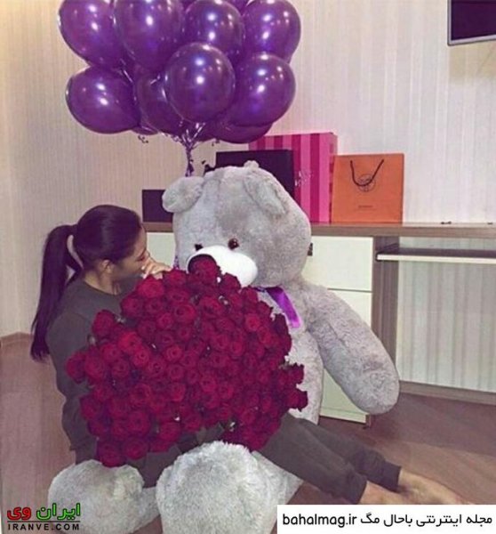  ژست عکس ولنتاین دخترانه