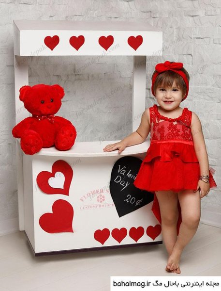  ژست عکس ولنتاین دخترانه