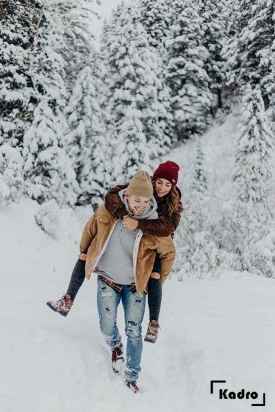  ژست عکاسی در برف اینستاگرام