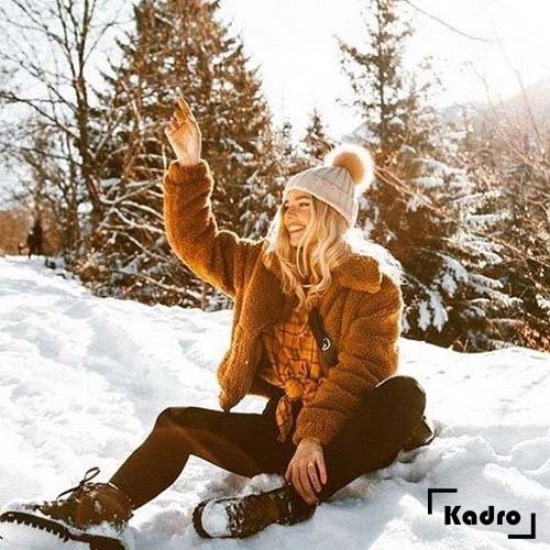  ژست عکاسی در برف دخترانه