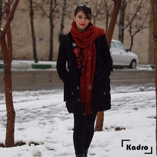  ژست عکاسی در برف دخترانه