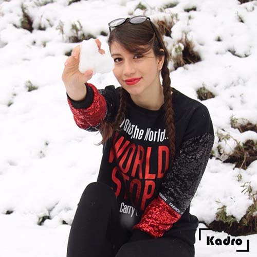  ژست عکاسی در برف دخترانه