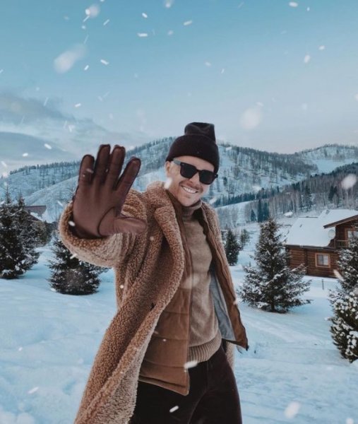  ژست عکاسی در برف پسرانه