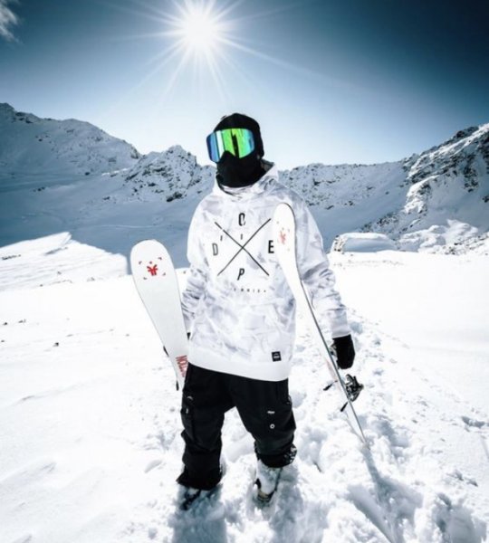  ژست عکاسی در برف پسرانه