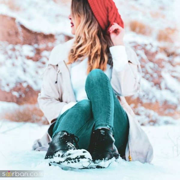  ژست عکس برفی عاشقانه