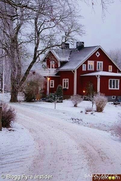  عکس برف در شب