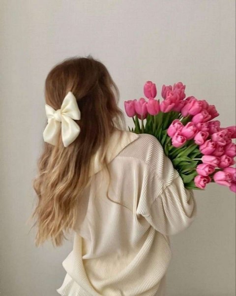  عکس با دسته گل بدون چهره