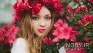  ژست عکس با شاخه گل