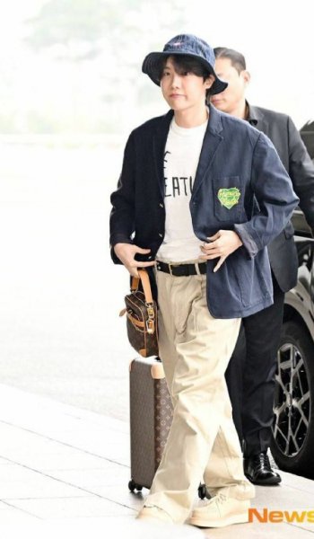  عکس جیهوپ بی تی اس