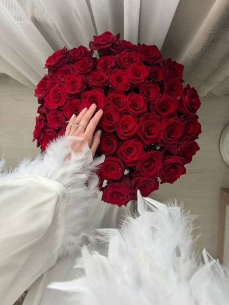 عکس با دسته گل عروس