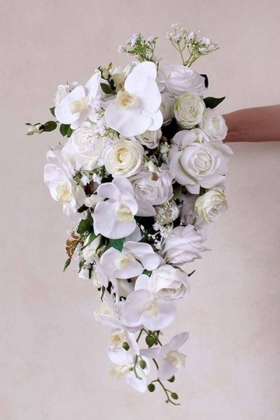  عکس با دسته گل عروس