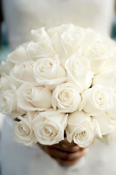  عکس با دسته گل عروس