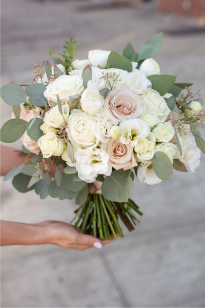  عکس با دسته گل عروس