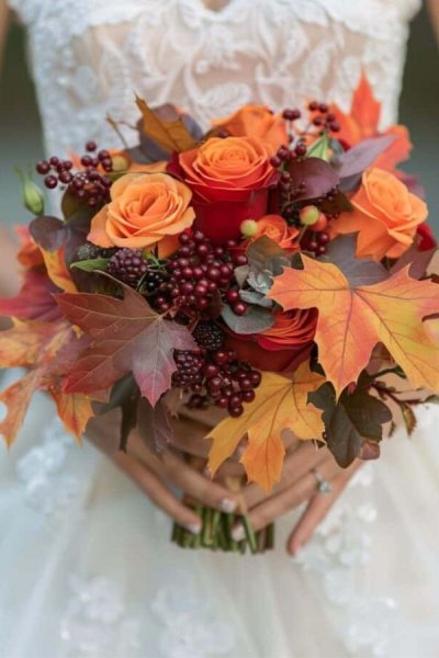  عکس با دسته گل عروس