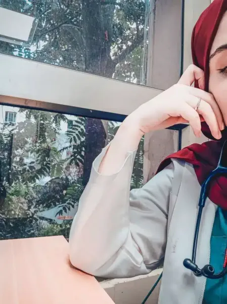  عکس دکتر برای پروفایل دخترانه