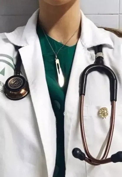  عکس خانم دکتر برای پروفایل