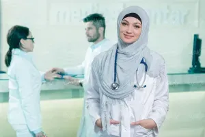 عکس خانم دکتر با حجاب فانتزی