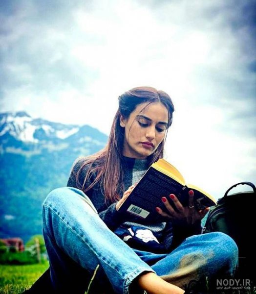 عکس درس خوندن فیک