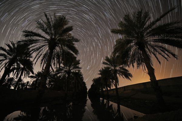  عکس اسمان کویر در شب