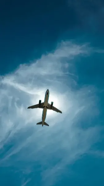  عکس هواپیما در حال پرواز برای پروفایل