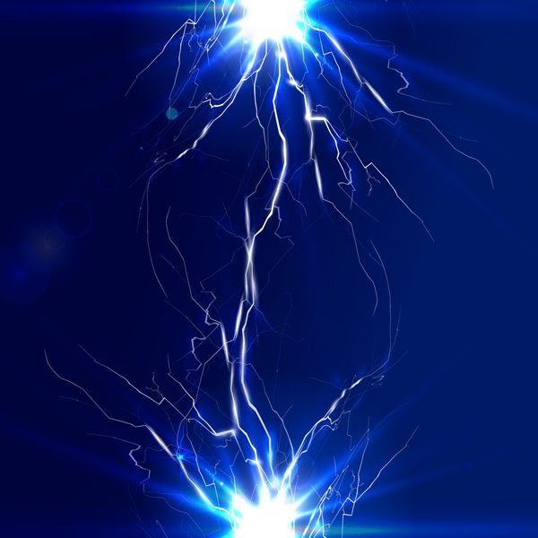 عکس رعد و برق برج میلاد