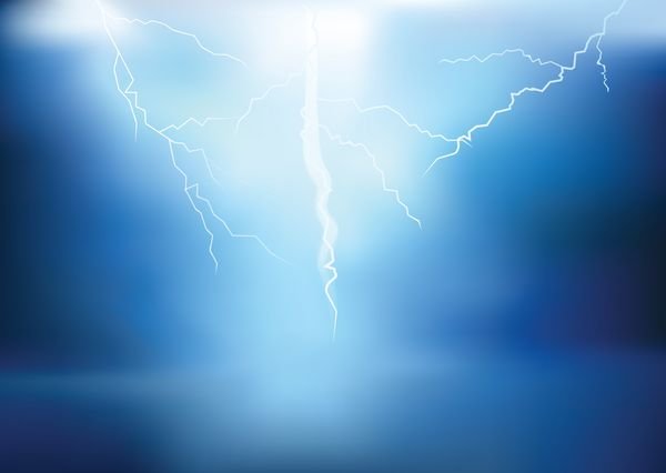 عکس رعد و برق برج میلاد