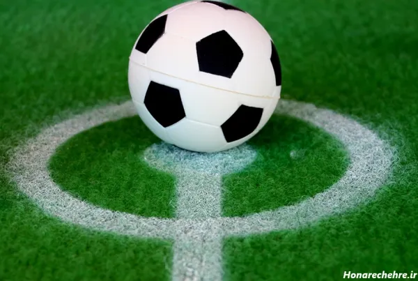  عکس زمین فوتبال از پایین